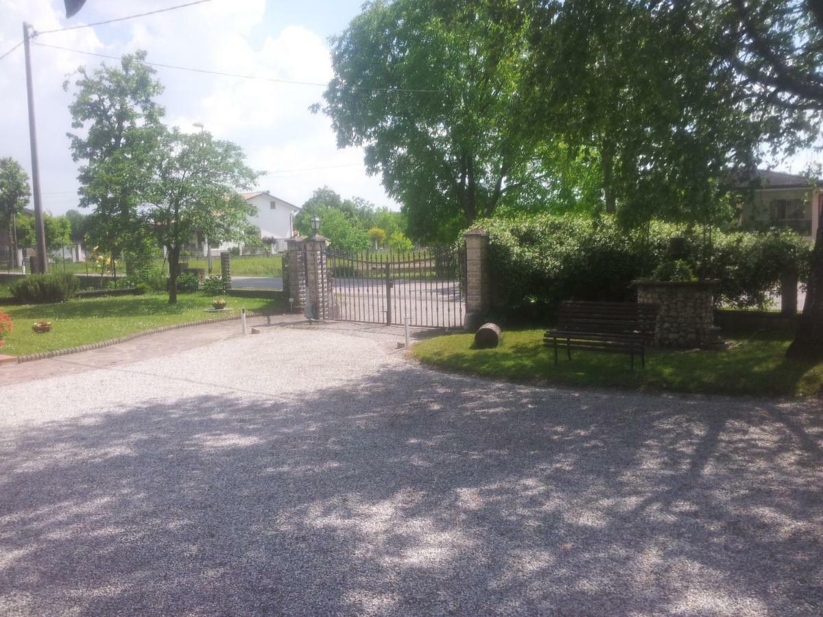 Antico Borgo Leone Bed & Breakfast Rauscedo Eksteriør bilde